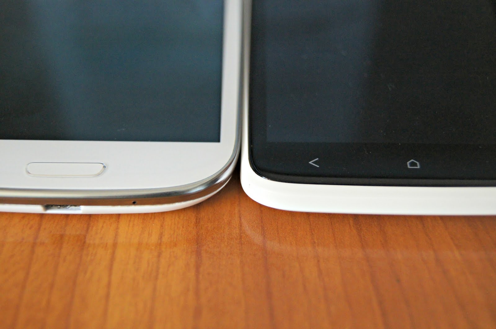 Samsung Galaxy S III versus HTC One X