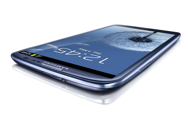 Galaxy SIII; Policarbonat nu plastic!