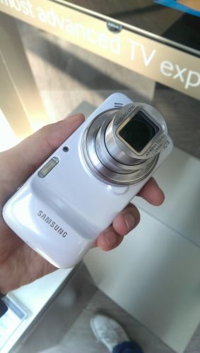 Samsung GALAXY S4 Zoom