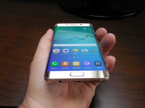 Samsung Galaxy S6 Edge+ margini curbate