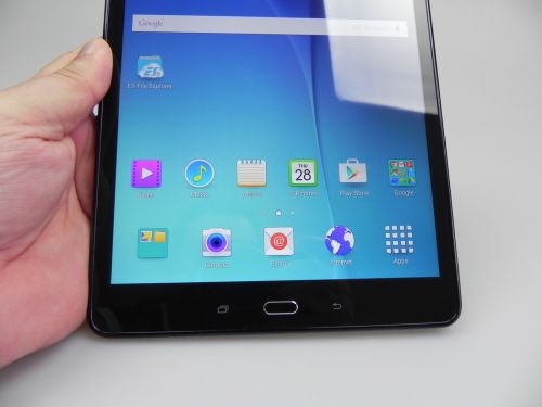 Displayul lui Samsung Galaxy Tab A 9.7