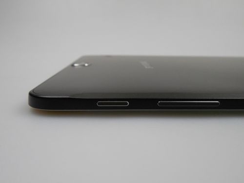 Samsung Galaxy Tab S2 9.7 Review: cea mai comodă tabletă din lume nu depăşeşte totuşi cu mult predecesorii (Video)