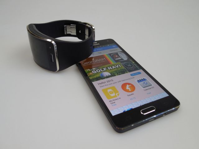 Samsung Gear S Review: ceasul-smartphone cu preţ de smartphone, dar fără independenţă totală de handset-uri (Video)