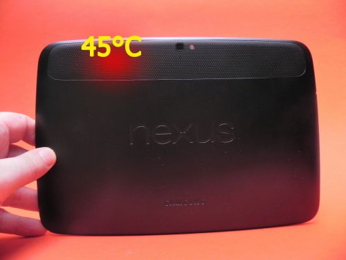 Nexus 10 atinge după jumătate de oră de gaming 3D, temperatura maximă de 45 de grade Celsius