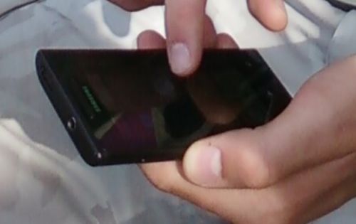 Un nou telefon Samsung cu Windows Phone 7 la bord, fotografiat in actiune!