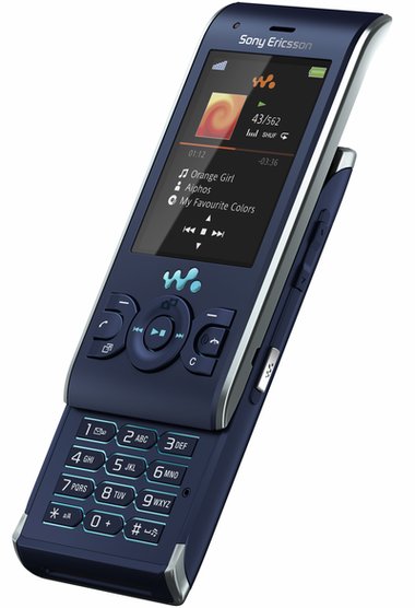 Sony Ericsson: Sony Ericsson lanseaza W595, telefon Walkman cu Memory Stick Micro Bonus