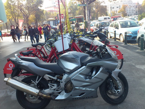 Mostre foto Sony Ericsson Xoeria Ray