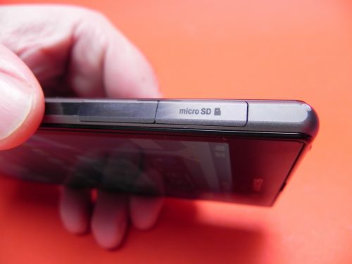 Sloturi Sony Xperia Z1