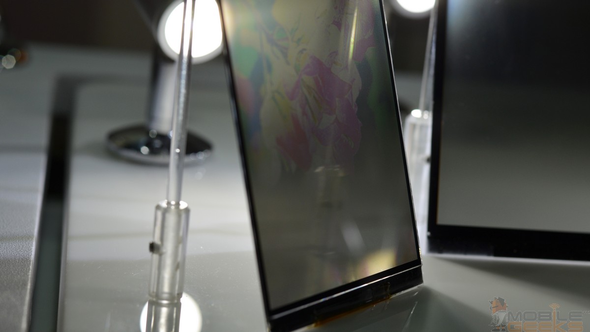 Compania taiwaneză CPT prezintă o serie de panouri transparente pentru smartphone-uri și tablete În cadrul expoziției Display Taiwan 2014