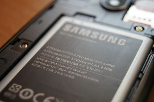 TOP 10: Smartphone-urile după capacitatea bateriei