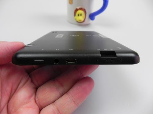 Review UTOK i700