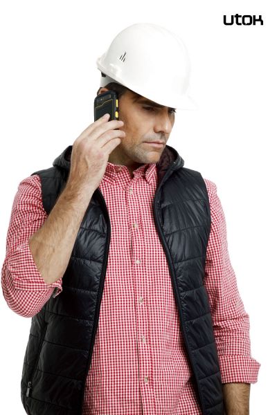 "Dorel" devine telefon! UTOK anunță modelele Dorel și Explorer, pentru cei cu locuri de muncă solicitante și drumeți