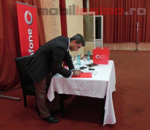 Pentru utilizatorii Mobilissimo, cu prietenie 100% din partea lui Robert Turcescu