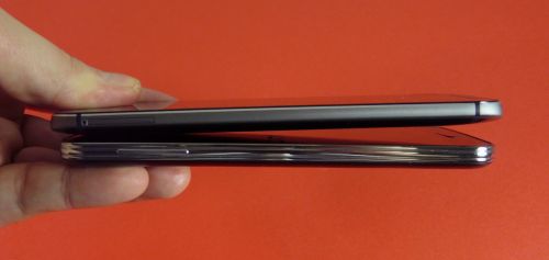 Samsung Galaxy S5 versus HTC One M8: regele Androizilor versus Apple-ul Androizilor (Video)