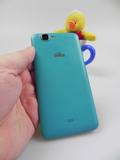 Wiko Rainbow partea spate