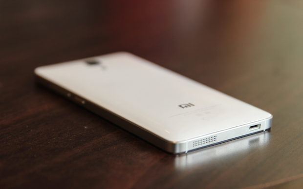 Xiaomi Mi4 apare Într-o serie de fotografii hands-on; vânzările Încep pe 29 iulie În China