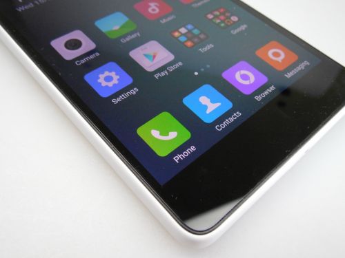 Ecranul lui Xiaomi Mi 4i