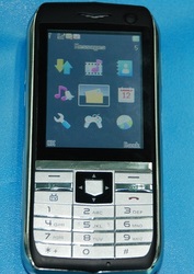 Telefonul-proiector Logic Bolt revine, ca smartphone de aceasta data