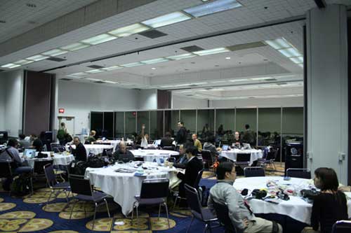 Diverse Stiri: CES 2008: Bloggerii au privilegii mai mari decat jurnalistii in cadrul CES 2008