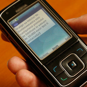 Diverse Stiri: Escrocii prin SMS, in sfarsit prinsi!