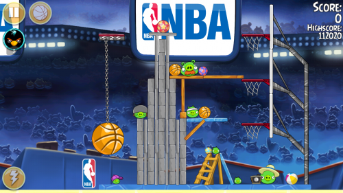 Angry Birds Seasons Ham Dunk