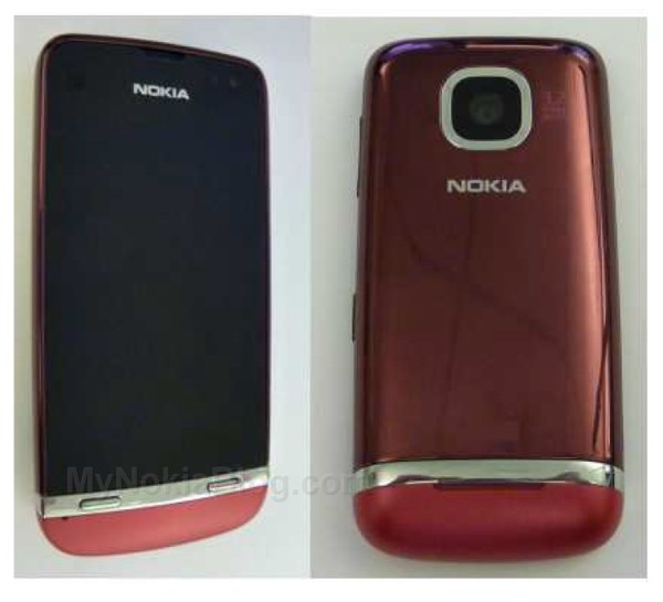 Nokia 311 în imagini proaspate, telefon S40 cu design plăcut, interfaţa similară cu cea de pe N9