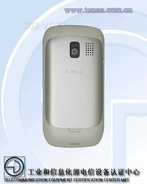  Nokia 302 ajunge pe web in imagini, inca un model Asha?