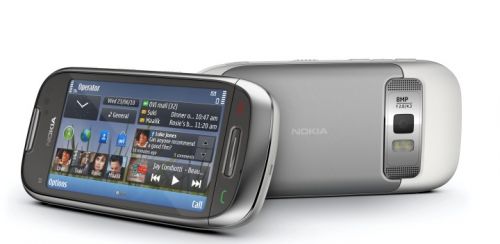 Nokia C7 livrat clientilor