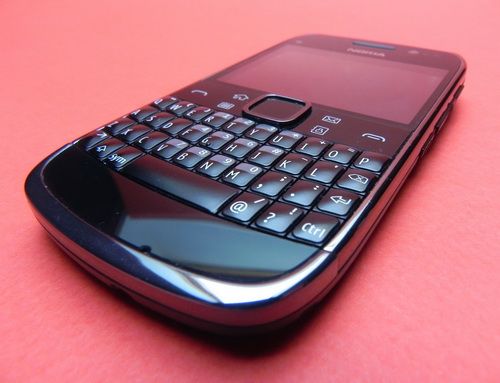 Review Nokia E6