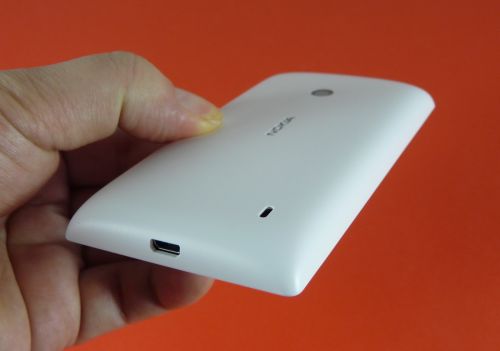 Spatele lui Nokia Lumia 520