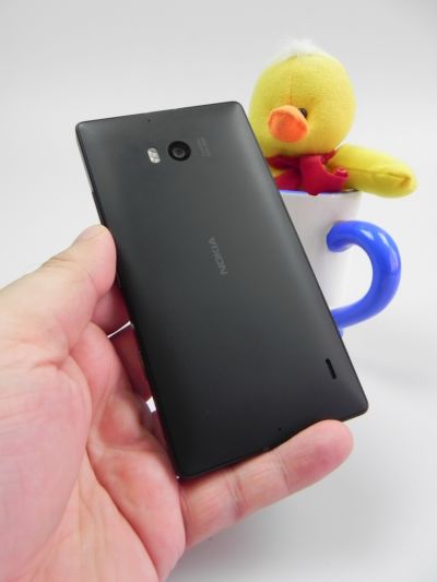 Nokia Lumia 930 Review: cărămida premium cu acustică foarte bună și captură nocturnă excelentă lovește concurența (Video)