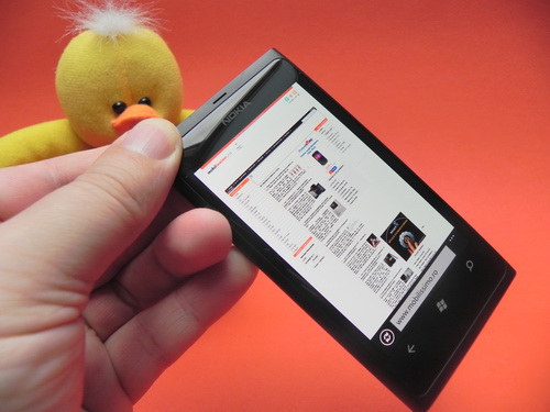 Review Nokia Lumia 800