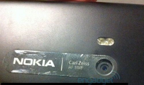 Imagini În premieră cu Nokia N9 (aka Lannku), Înainte de Nokia Connection 2011