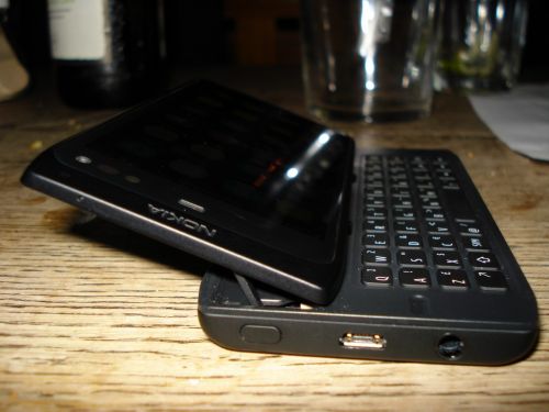 Nokia N950