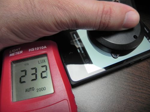 Luminozitate display Nokia X