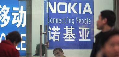 Nokia: Nokia lupta pentru cota de piata cu reduceri de 10%