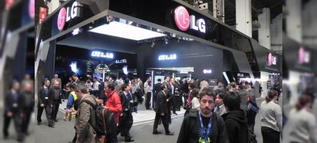 MWC 2012 & cadouri LG - astăzi vă prezentăm standul LG din Barcelona, definit de eleganță și terminale glossy (Video)