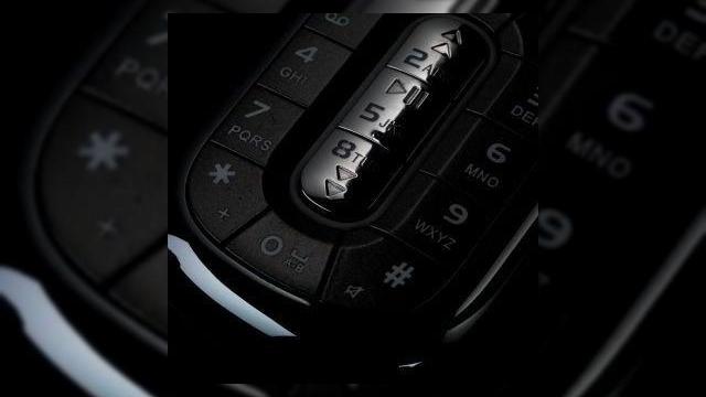 <b>Un nou telefon misterios, "Liscio"</b>Telefonul misterios din imaginea urmatoare urmeaza sa fie lansat in februarie si poarta numele de Liscio, fiind semnalat recent celor de la pocket-lint.co.uk. Detaliile lipsesc cu desavarsire in legatura cu acest terminal, in special cele care ne...