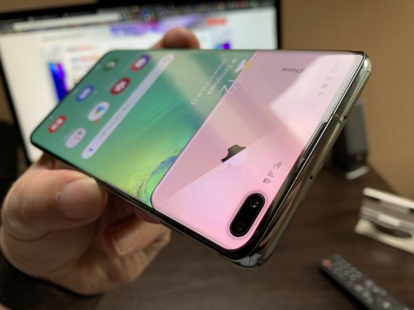 Atunci când ecranul tău ajunge un meme; Fundalurile cu "ochi" au tot mai mult succes pe Galaxy S10