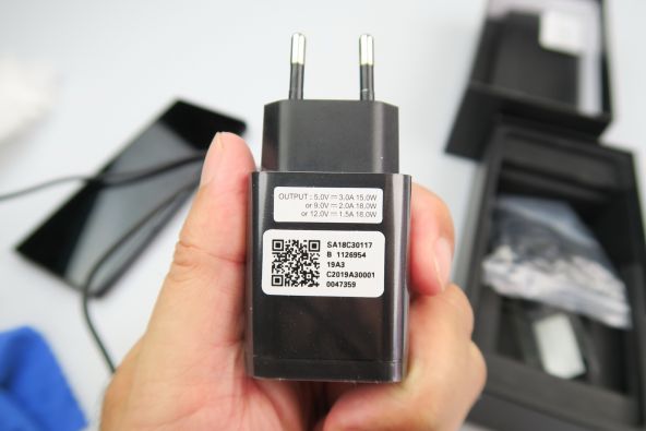 Încărcător Motorola Edge+