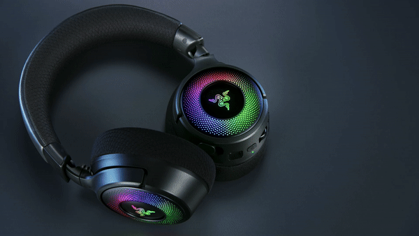 Razer Kraken V4: Căști de gaming cu iluminare RGB și microfon de înaltă calitate