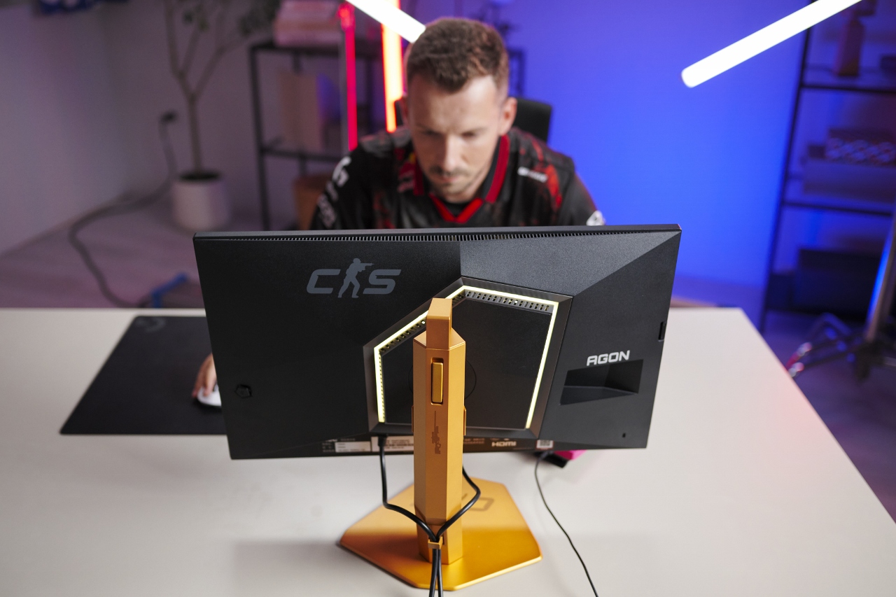 AGON by AOC aduce pe piață două modele noi de monitoare de 24,1 inchi dedicate gamingului competitiv: AGON PRO CS24A și AGON PRO AG246FK6. 