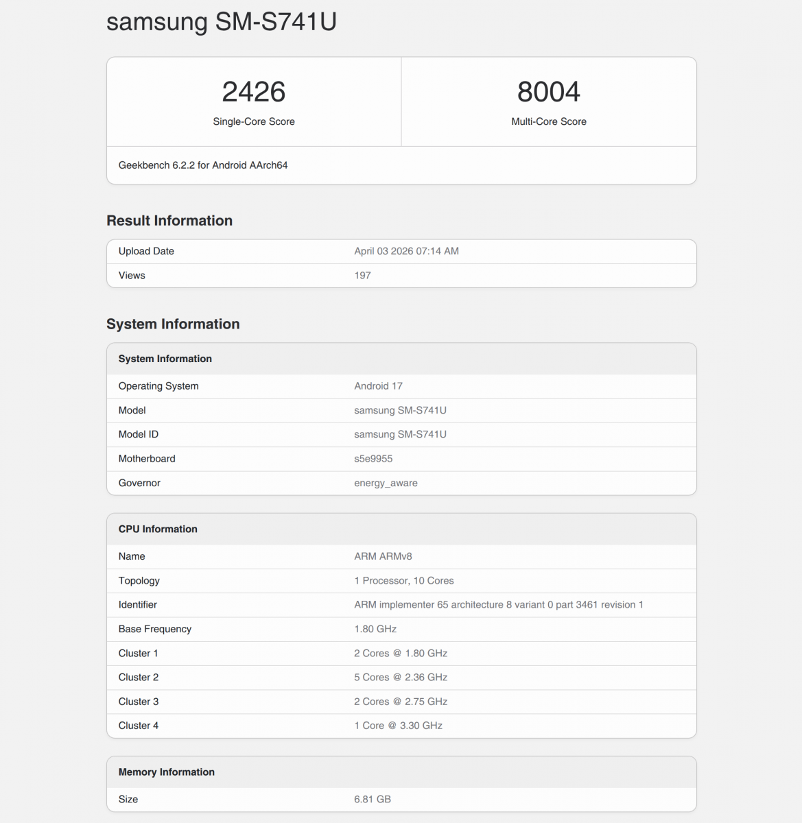 Telefonul a apărut deja și în baza de date GeekBench, unde a obținut aproximativ 2426 de puncte în testul single-core și 8004 puncte în multi-core, folosind benchmark-ul GeekBench 6.2.2. Lista indică și prezența a 8 GB RAM, alături de procesorul Exynos 2500 cu arhitectură pe 10 nuclee.