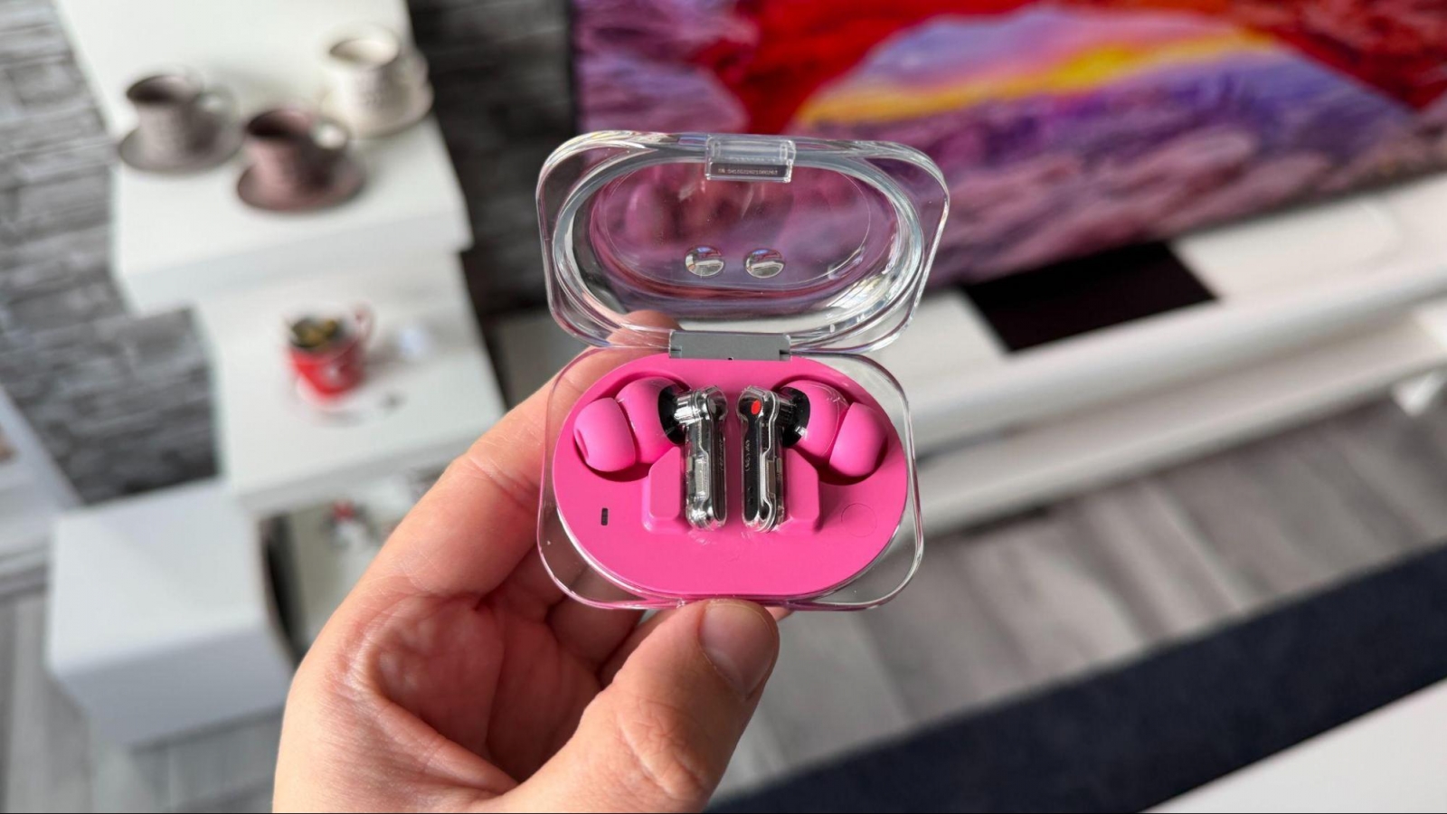 Ear (3a)