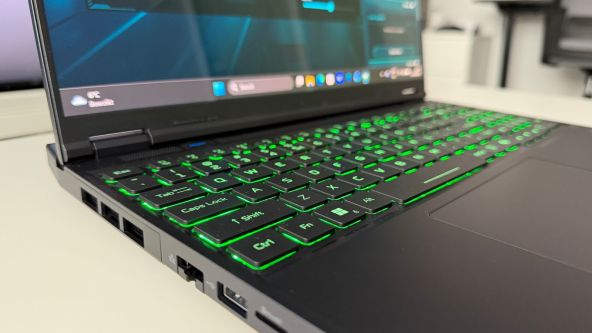 Predator Helios Neo 16 AI