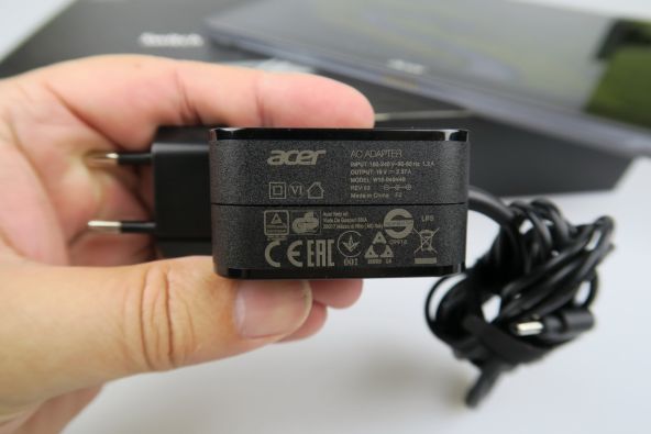 Incarcatorul lui Acer Switch 3