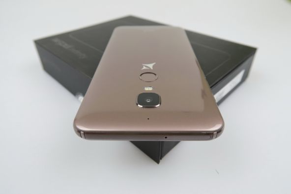 Allview X4 Soul Infinity L scos din cutie