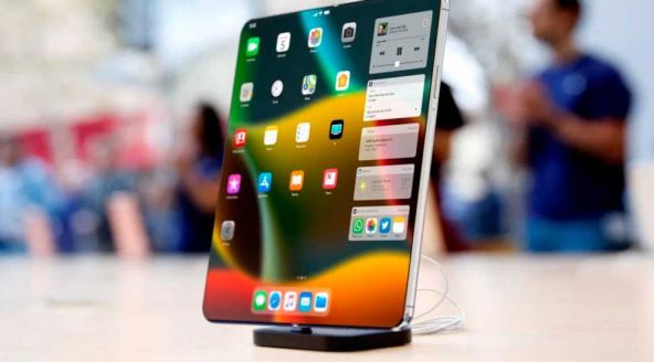 Apple iPhone Fold