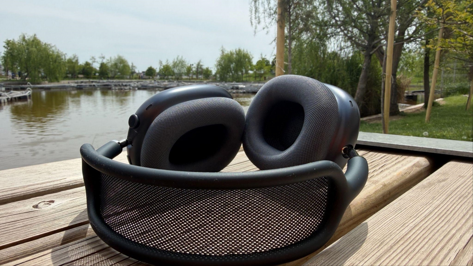 Apple AirPods Max 2