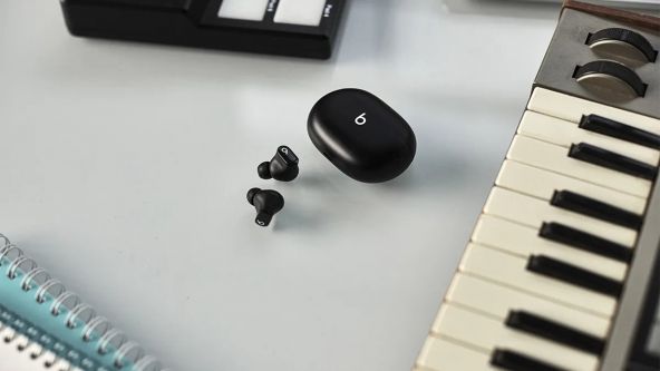 Beats Studio Buds